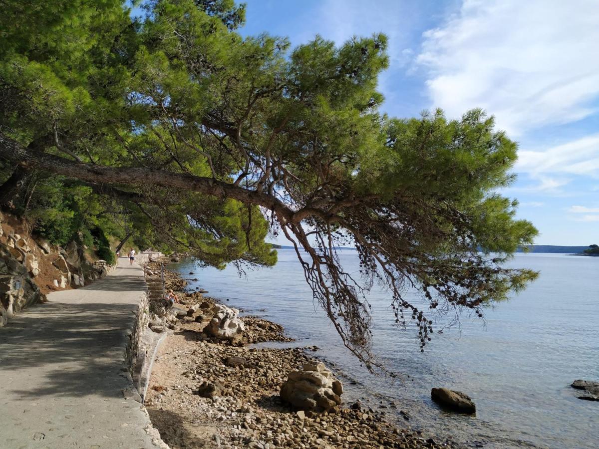 Kuca Carmen Ξενοδοχείο Ραμπ Εξωτερικό φωτογραφία